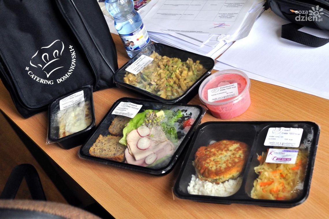 Catering Domaniowski dla zmieniających się na LATO/A Catering Domaniowski dla zmieniających się na LATO/A