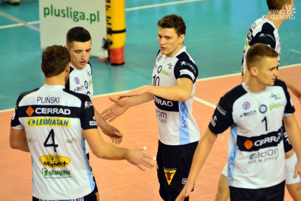 Cerrad Czarni liderem PlusLigi!!!