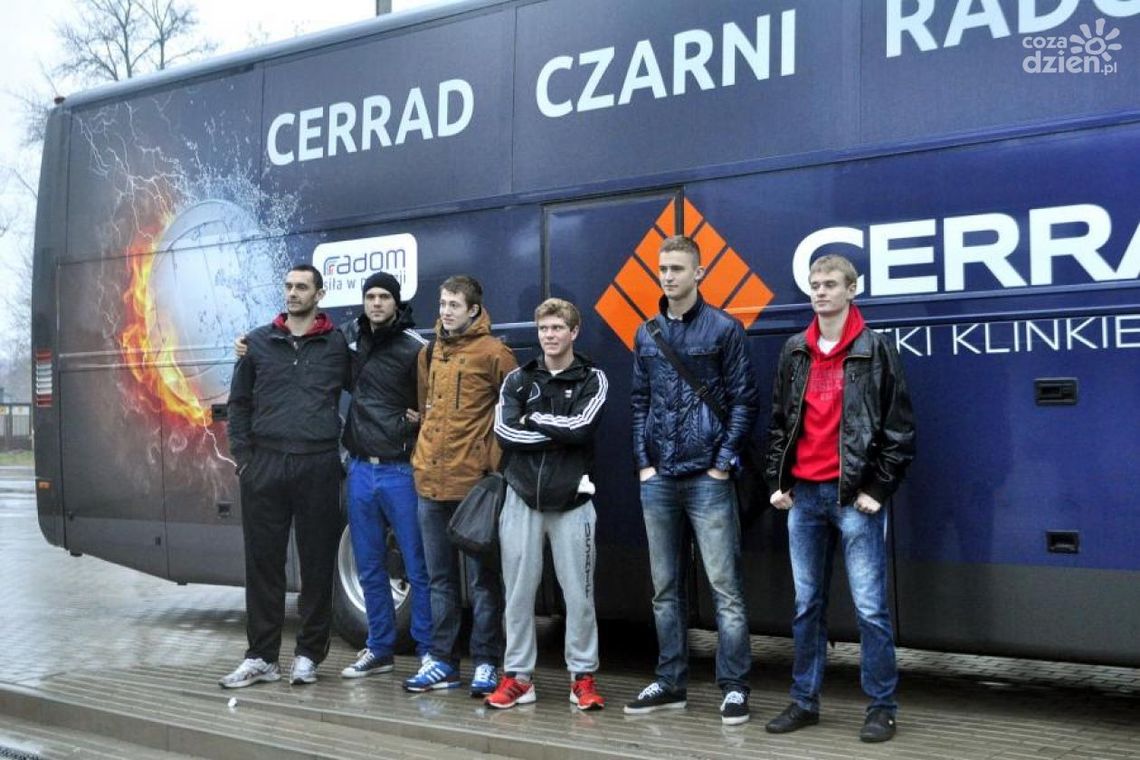 Cerrad Czarni mają swój autokar
