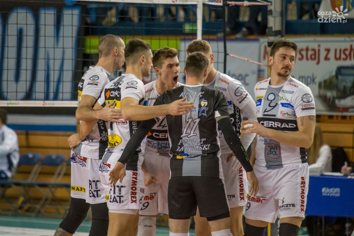 Cerrad Czarni o krok od „szóstki”