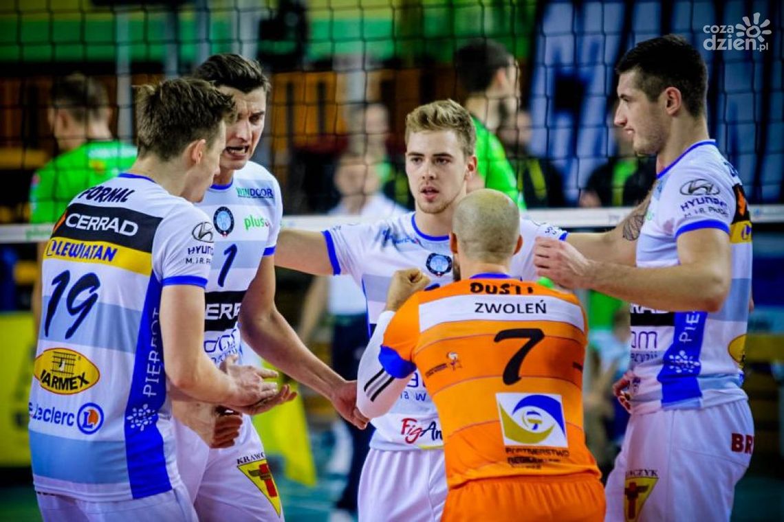 Cerrad Czarni wracają do domu