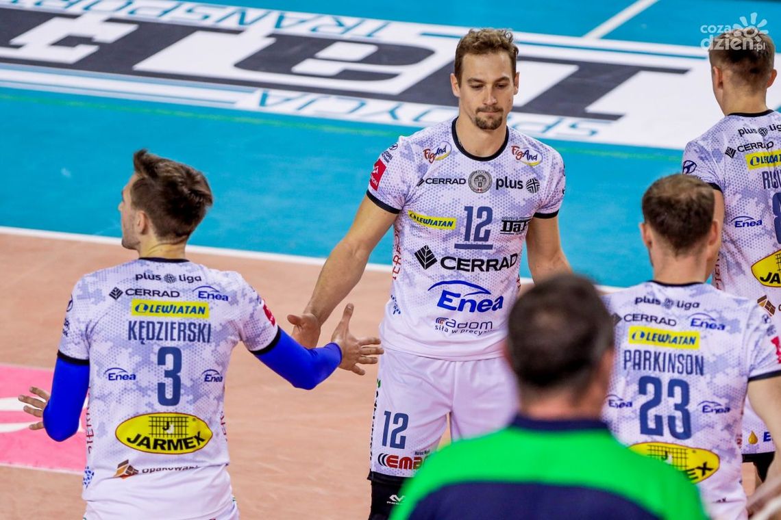 Cerrad Enea Czarni Radom bez seta w starciu z Aluronem CMC Wartą Zawiercie Cerrad Enea Czarni Radom bez seta w starciu z Aluronem CMC Wartą Zawiercie