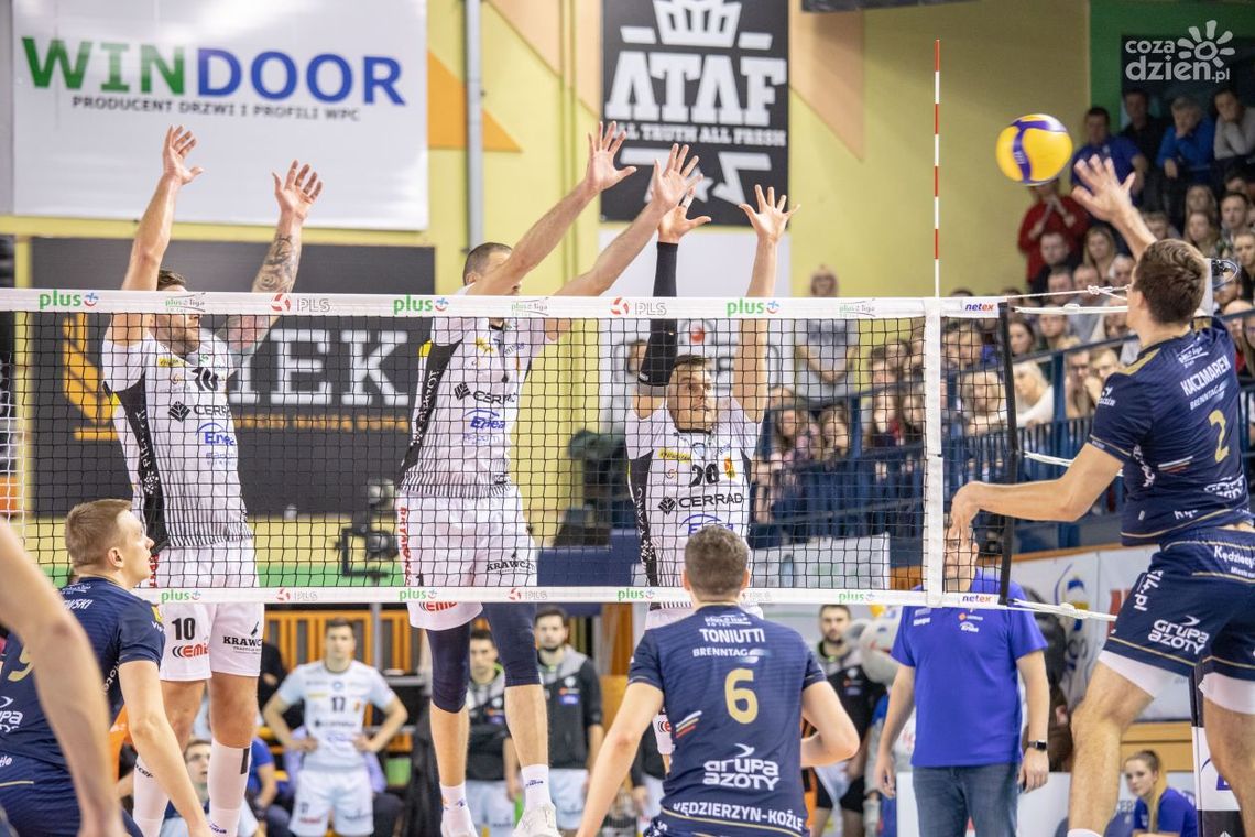 Cerrad Enea Czarni Radom postraszyli mistrza Polski na własnym terenie, ale nie zdobyli ani jednego punktu