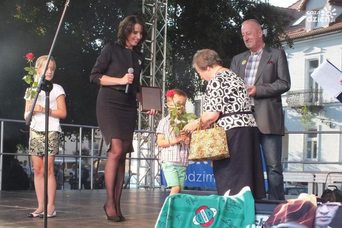 Charytatywne granie na rynku