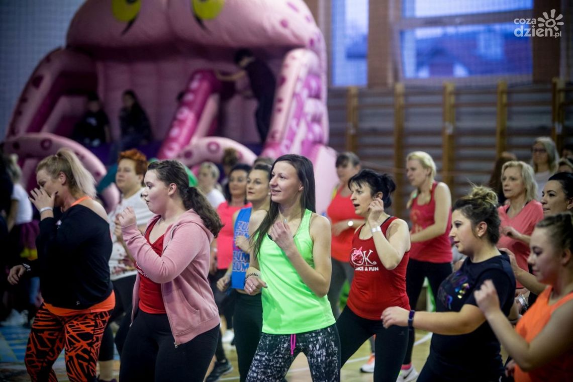 Charytatywny maraton Zumby (zdjęcia)
