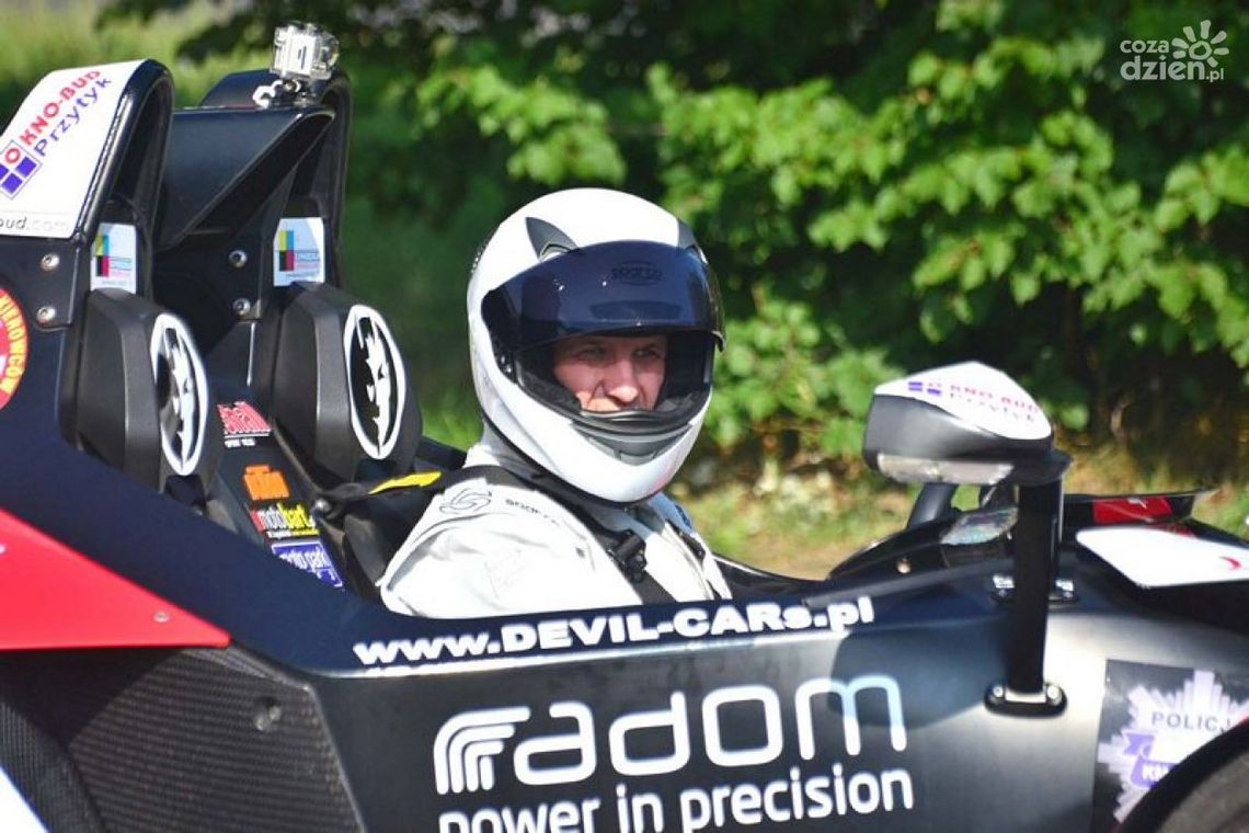 Chce bolidem objechać całą Europę - ZOBACZ VIDEO Chce bolidem objechać całą Europę - ZOBACZ VIDEO