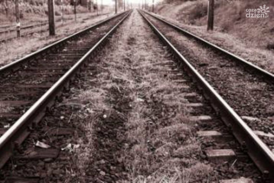 Chciał rzucić się pod pociąg