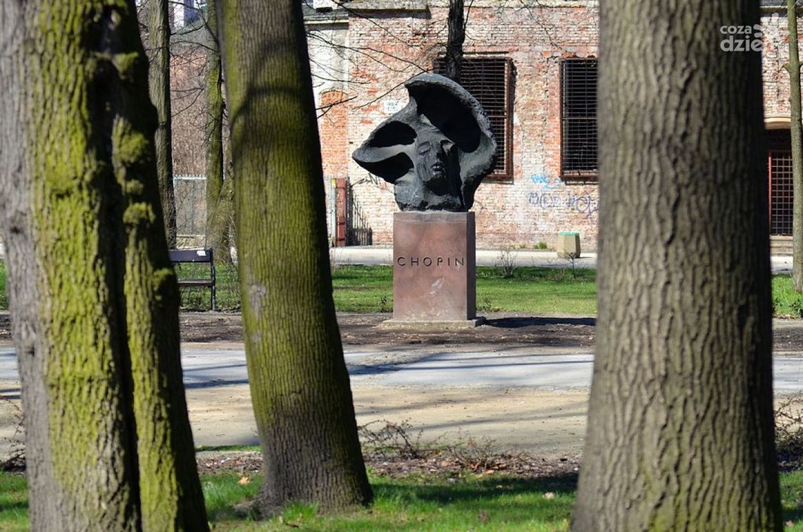 Chopin wrócił z wygnania pod szalety Chopin wrócił z wygnania pod szalety