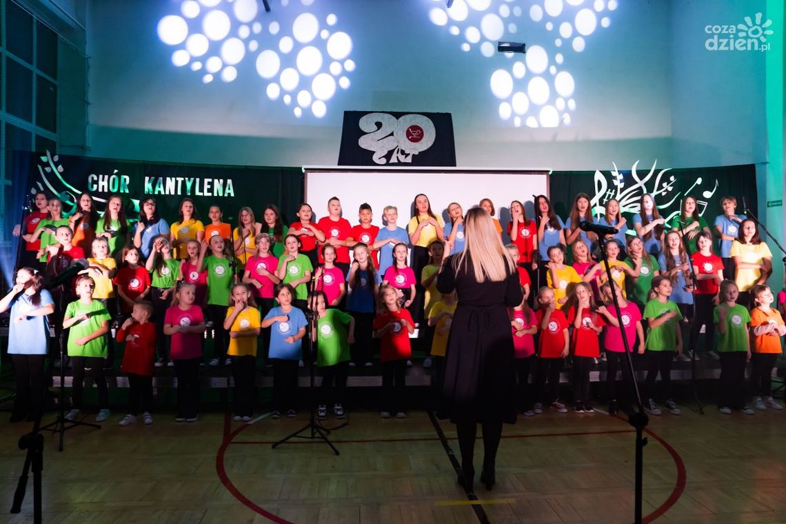 Chór "Kantylena" z Makowca świętował 20-lecie istnienia