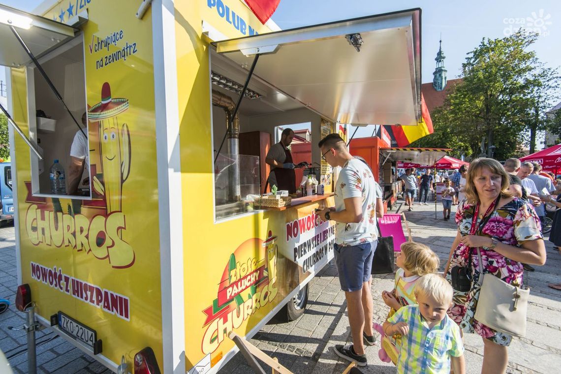 Churrosy, burrito i azjatyckie pierożki w Szydłowcu Churrosy, burrito i azjatyckie pierożki w Szydłowcu