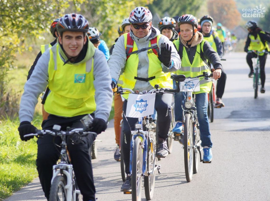 CIEPIELÓW. Akcja "Zabłyśnij na drodze"