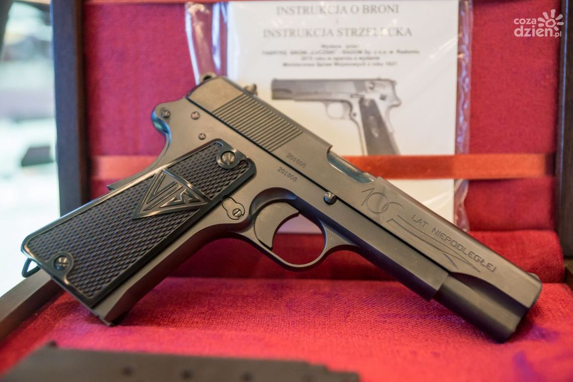 Cisza w temacie zaginionej broni w 6MBOT. W poszukiwaniach miał pomagać różdżkarz Cisza w temacie zaginionej broni w 6MBOT. W poszukiwaniach miał pomagać różdżkarz