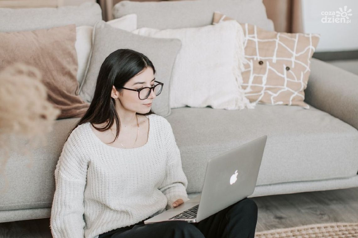 Co można znaleźć w ofercie sklepu eLadex? Co można znaleźć w ofercie sklepu eLadex?