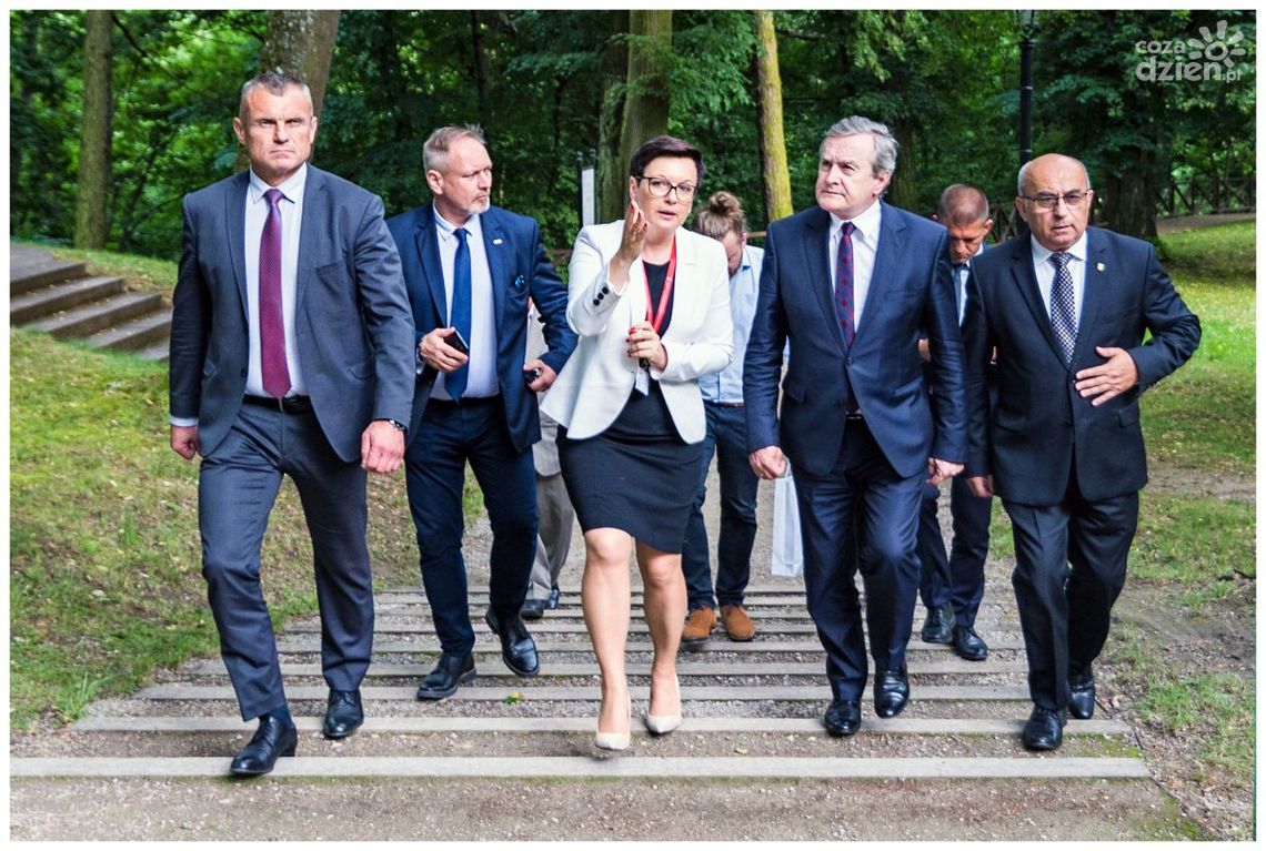 Co najmniej 350 tys. zł trafi do Warki