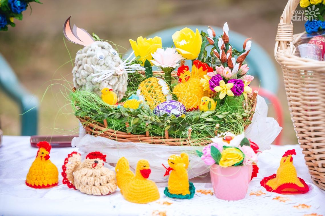 Co symbolizuje wielkanocny koszyczek? Co symbolizuje wielkanocny koszyczek?