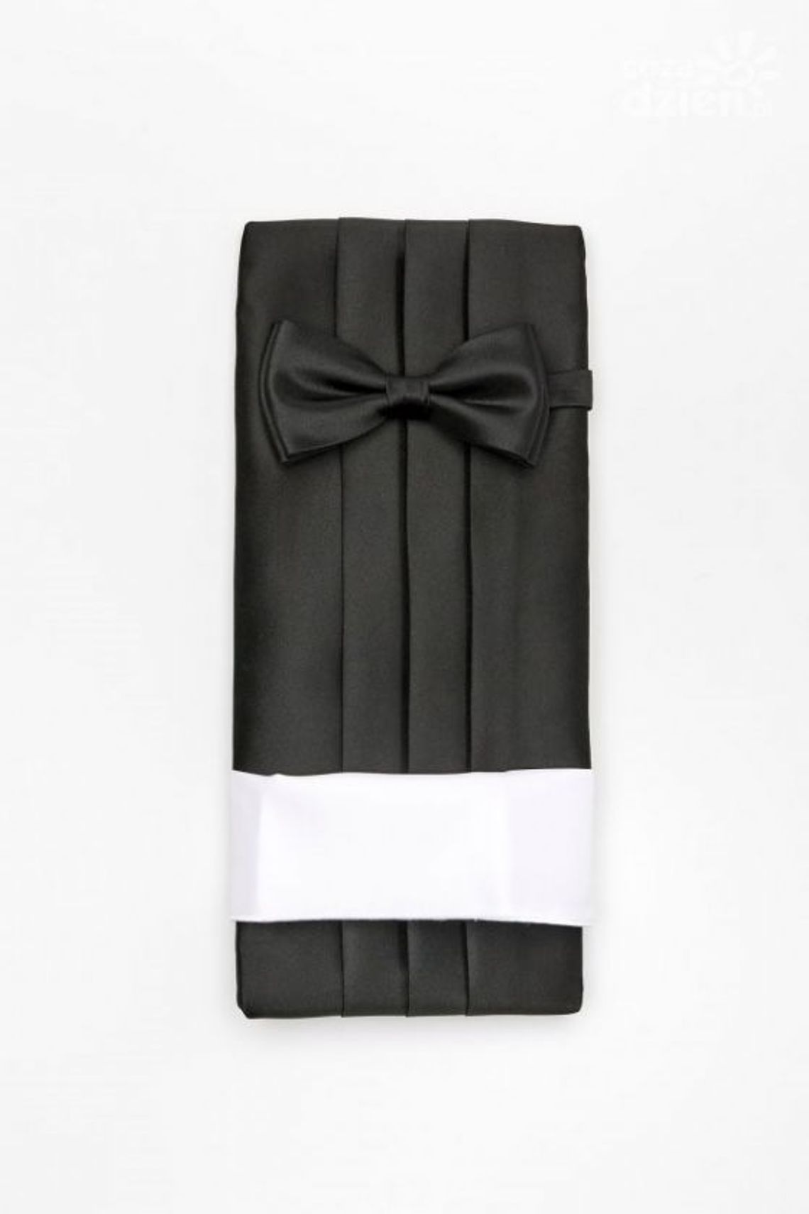 Co to jest pas smokingowy i jak go nosić? Co to jest pas smokingowy i jak go nosić?