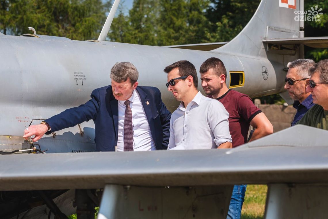 Co z pomnikiem radomskich lotników?