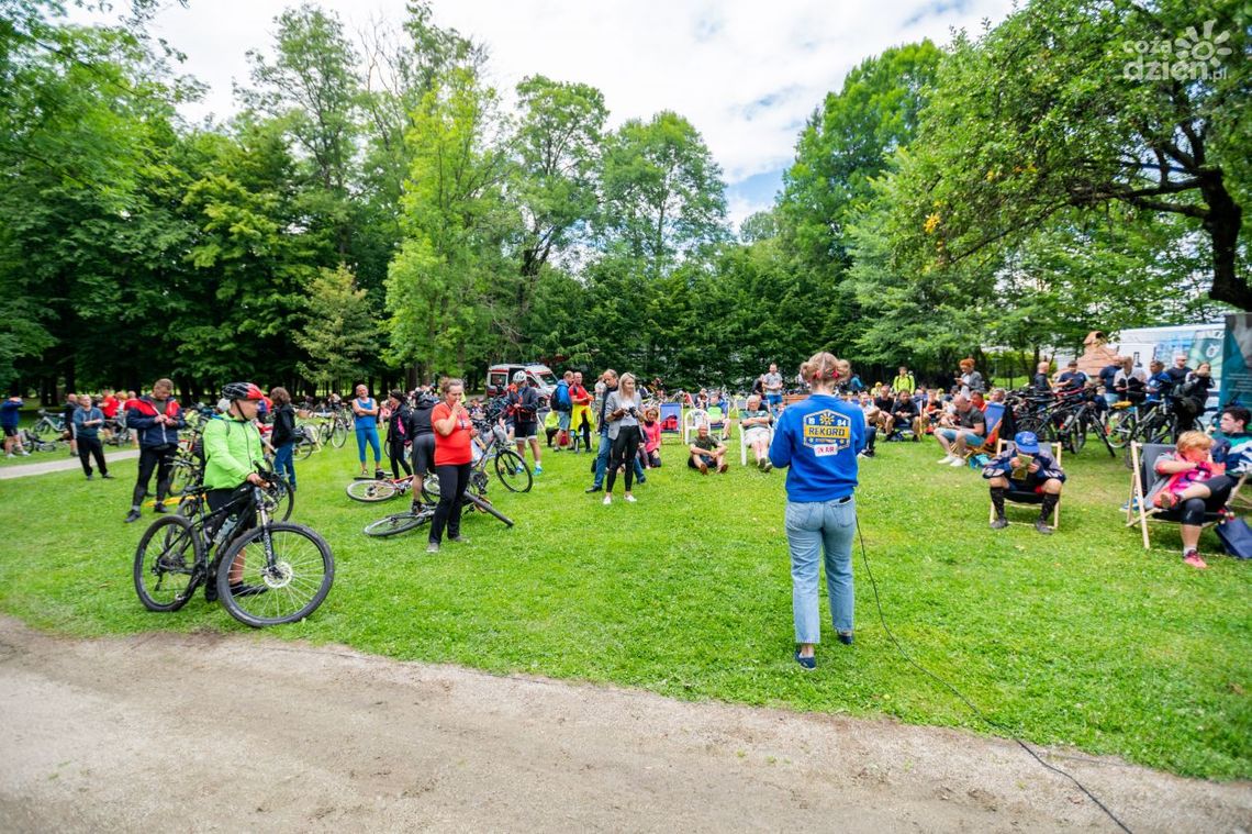 Co Za Jazda! Kilkuset rowerzystów w Czarnolesie Co Za Jazda! Kilkuset rowerzystów w Czarnolesie