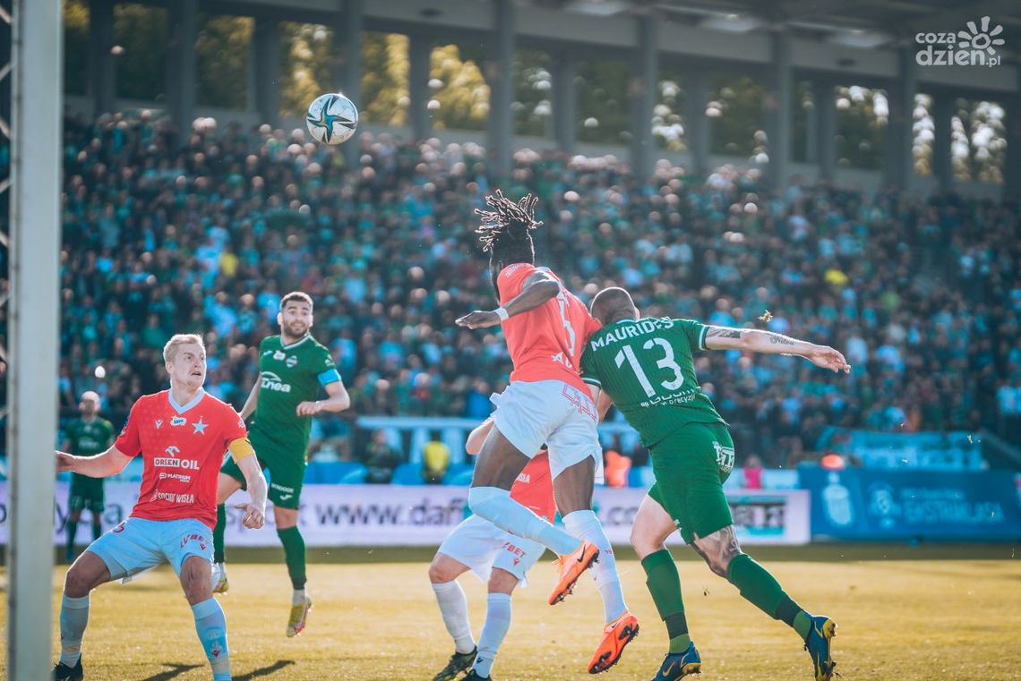 Co za powrót Radomiaka - z 0:2 do 4:2! Wisła Kraków spadła z PKO Ekstraklasy!