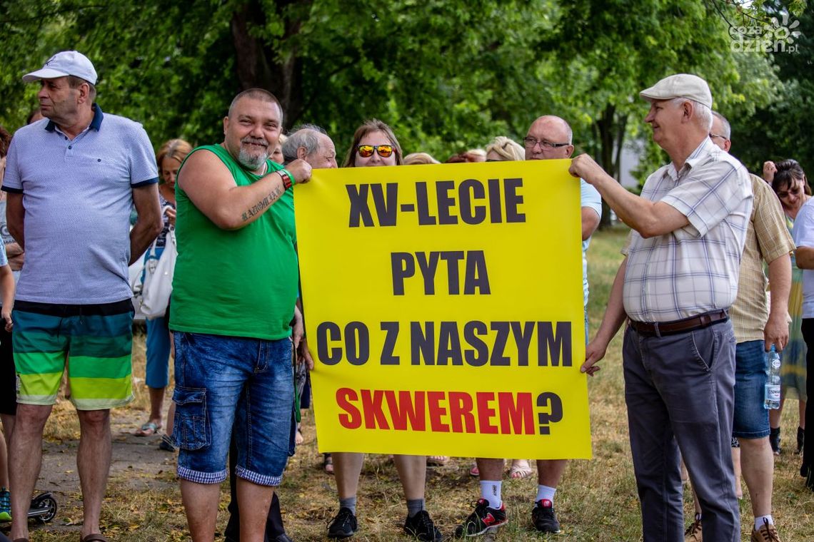 Co ze skwerem na XV-leciu? Mieszkańcy apelują do prezydenta