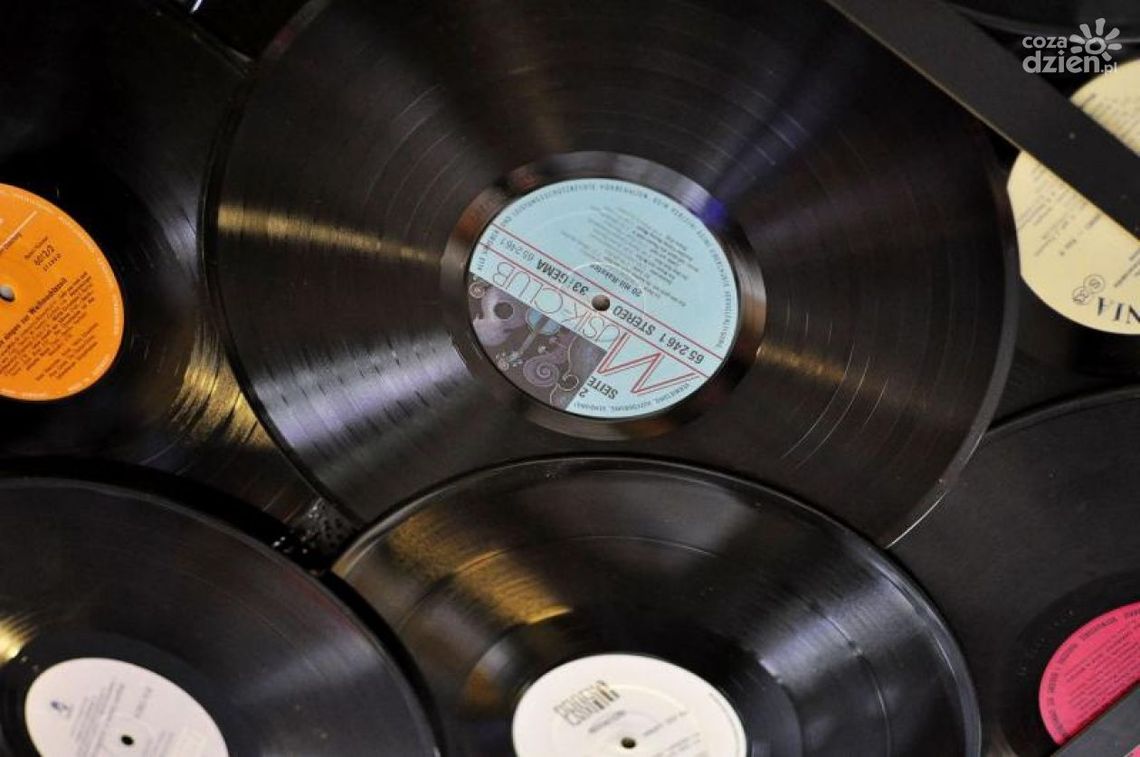 Czarna płyta upamiętniona w Pionkach