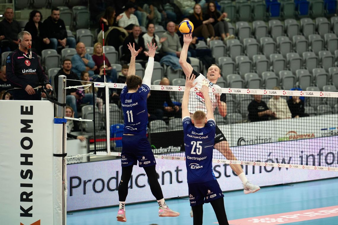 Pierwszy komplet punktów Pierrota Czarnych Radom - pewne zwycięstwo nad Astrą Nowa Sól Pierwszy komplet punktów Pierrota Czarnych Radom - pewne zwycięstwo nad Astrą Nowa Sól