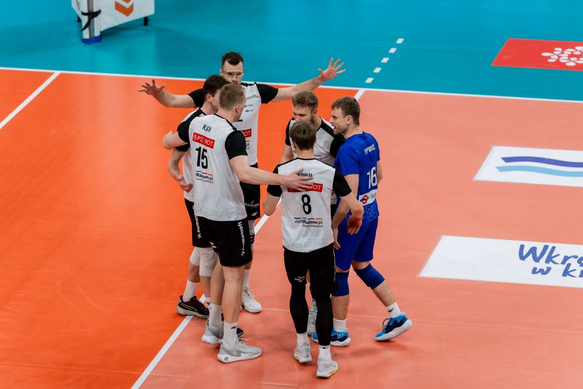 Czarni jadą na teren beniaminka PLS 1. Ligi