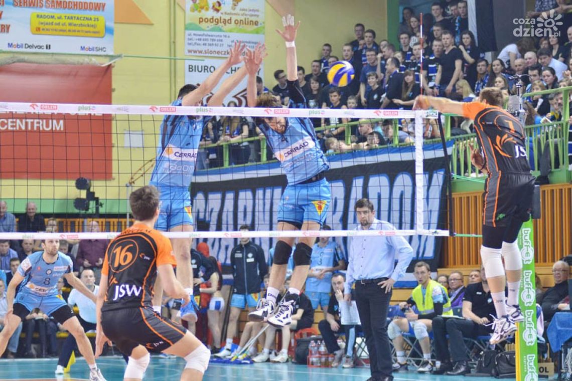 Czarni jak Węgiel? Nie, słabsi...