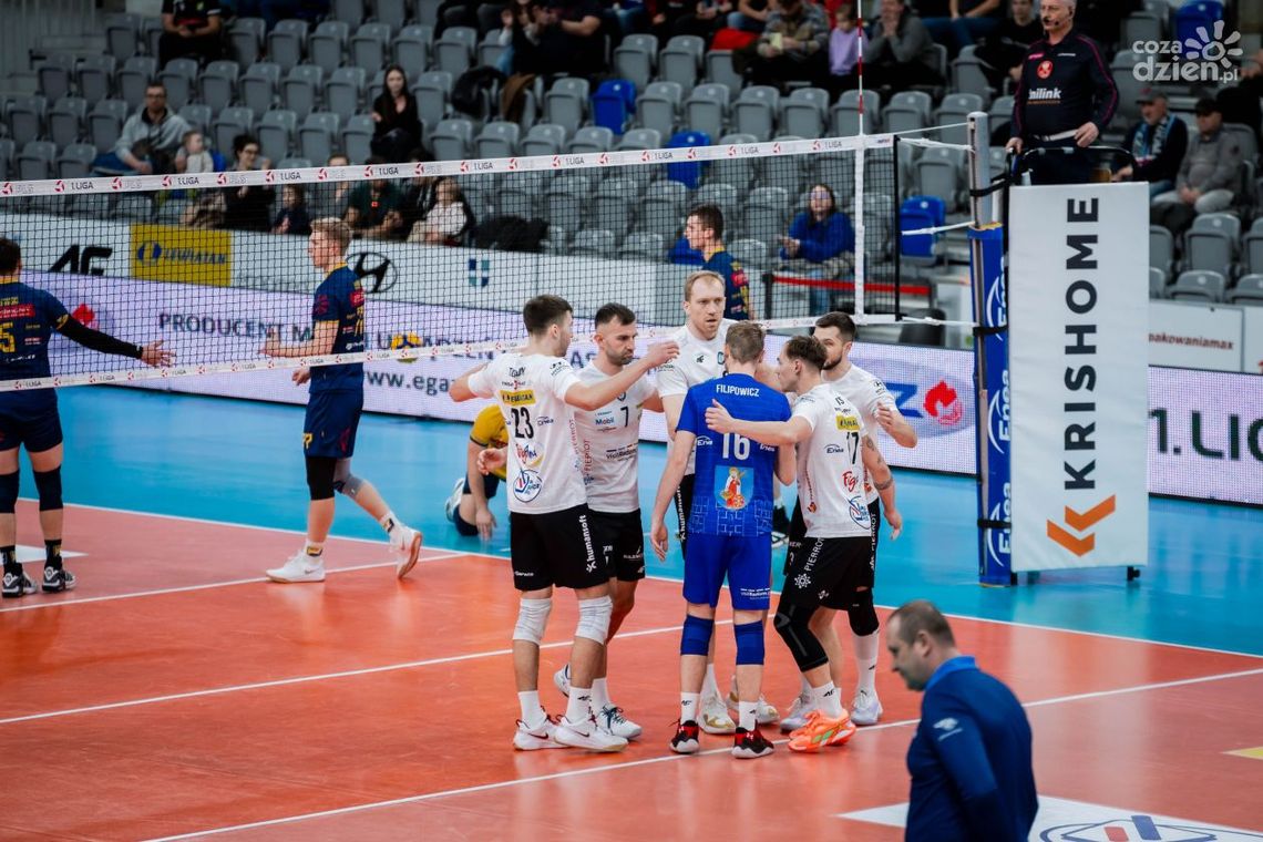 Czarni Radom przed własną publicznością pokonali Avię Świdnik bez straty seta!