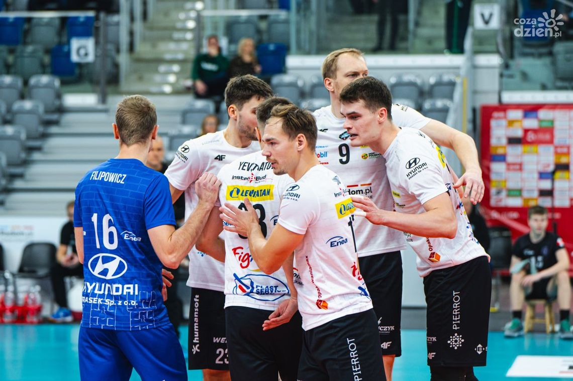 Czarni Radom przegrali w Bielsku-Białej, choć prowadzili już 2:0 Czarni Radom przegrali w Bielsku-Białej, choć prowadzili już 2:0