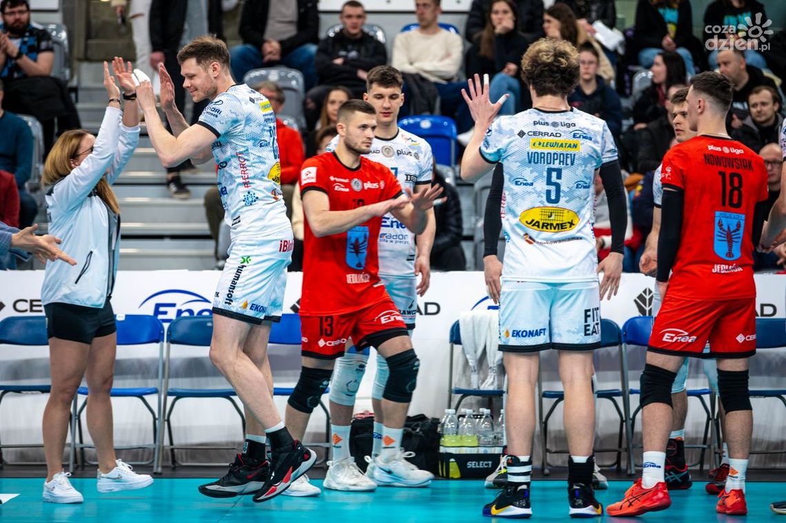 Czarni walczą o utrzymanie. Rozstrzygnie ostatnia kolejka