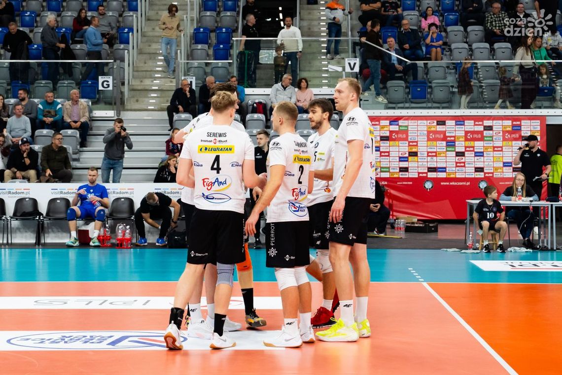 Czas na debiut Daszkiewicza i Jewstratowa. W sobotę Czarni zagrają z REA BAS Białystok