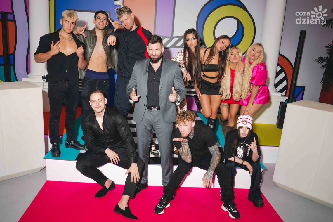 Czas na melanż z influencerami, czyli “Polska Shore”! Kultowe polskie reality show powraca w nowej odsłonie Czas na melanż z influencerami, czyli “Polska Shore”! Kultowe polskie reality show powraca w nowej odsłonie