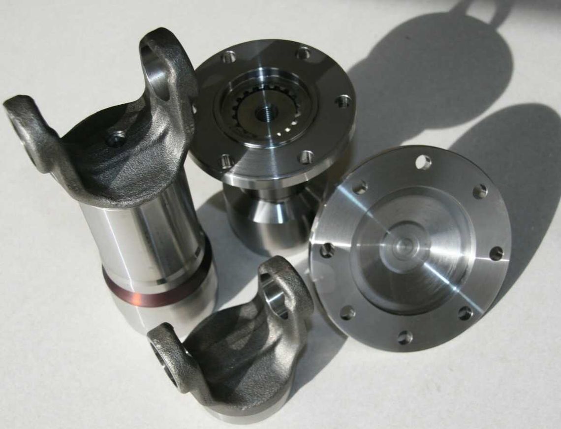 Części do wałów napędowych – małe elementy, wielkie znaczenie Części do wałów napędowych – małe elementy, wielkie znaczenie