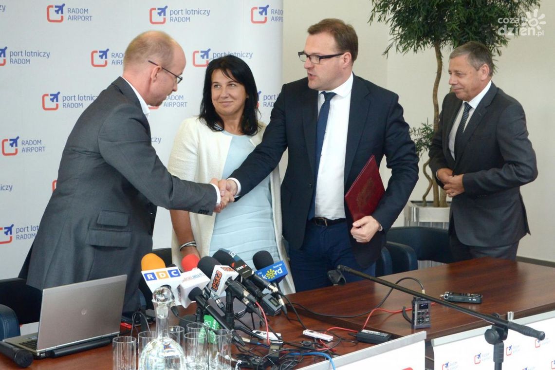 Czesi polecą z Portu Lotniczego Radom. Czesi polecą z Portu Lotniczego Radom.