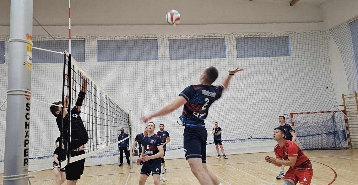 Cztery kolejki Amatorskiej Ligi Akademii Piłki Siatkowej za nami