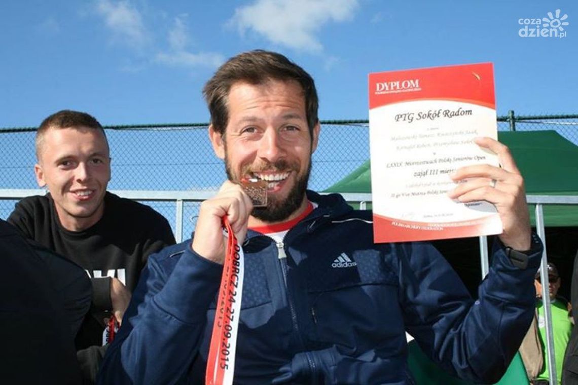 Cztery medale łuczników