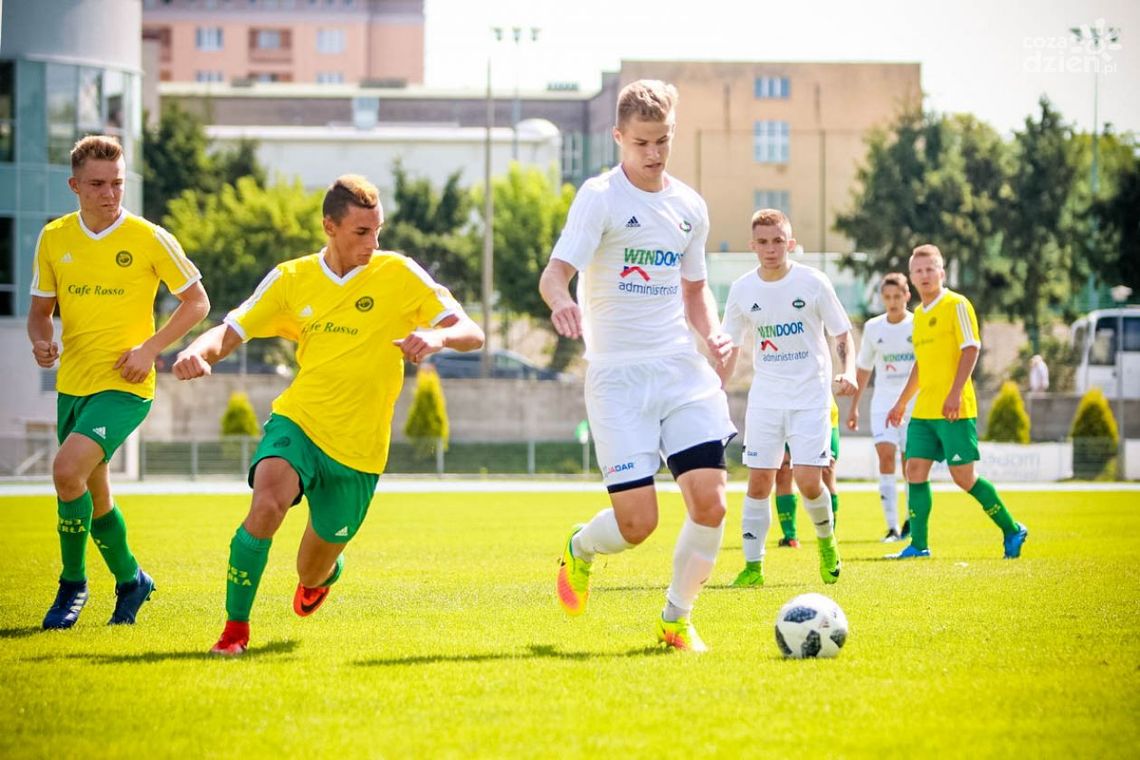 Czwarta liga przedłużona Czwarta liga przedłużona