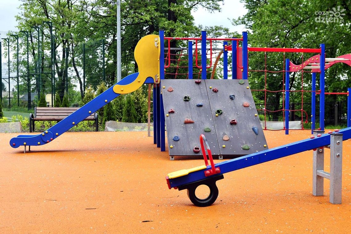 Czy będzie problem z półkoloniami?