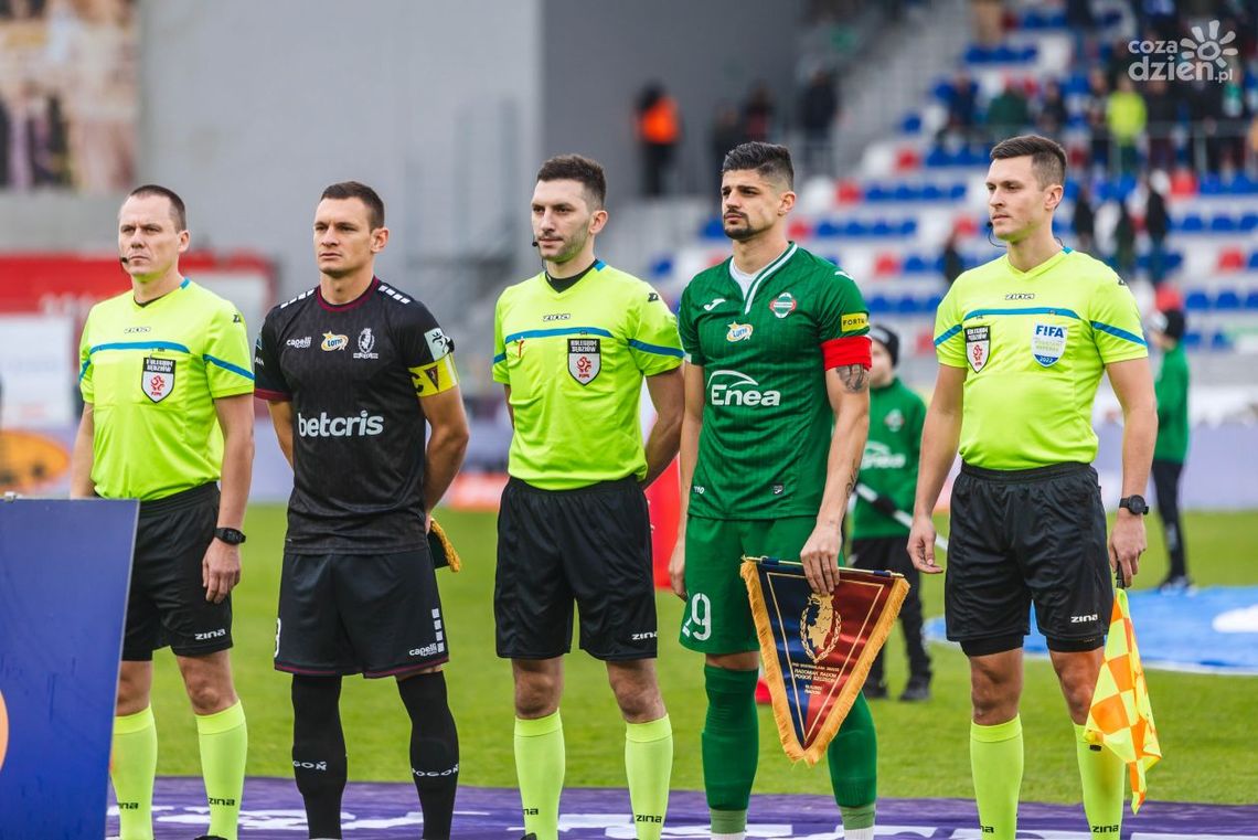 Damian Kos poprowadzi sobotni mecz Radomiaka Radom z Piastem Gliwice Damian Kos poprowadzi sobotni mecz Radomiaka Radom z Piastem Gliwice