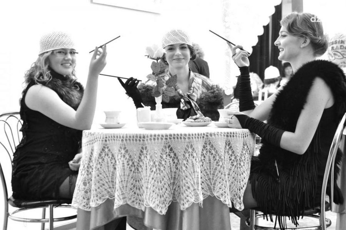 Dancing w stylu lat międzywojennych. Przyjdź na darmowy kurs tańca