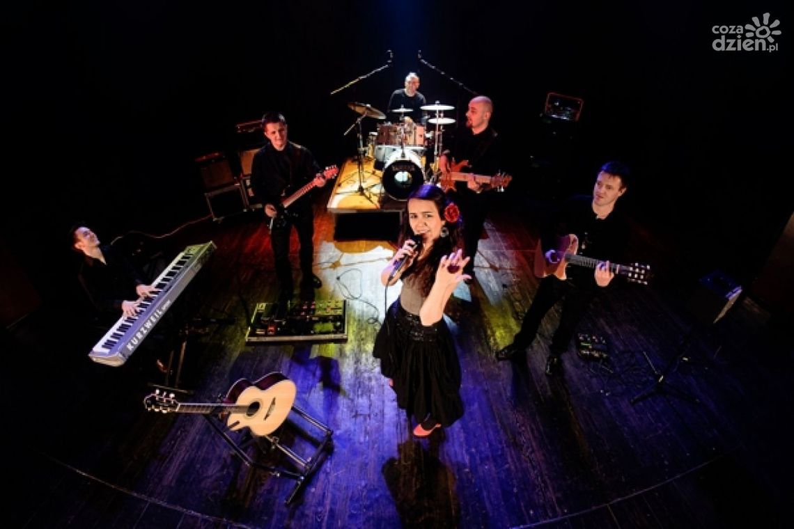 De Nuevo zagra na Żeromskiego