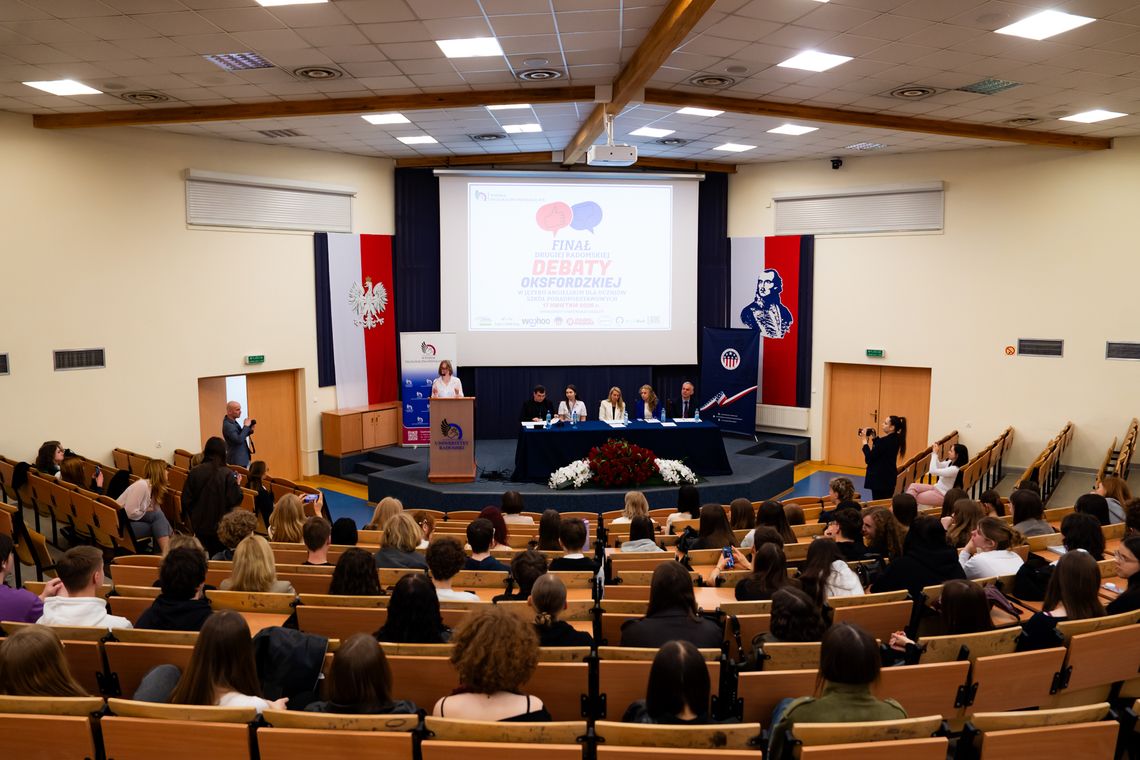 Debata Oksfordzka w języku angielskim na Uniwersytecie Radomskim