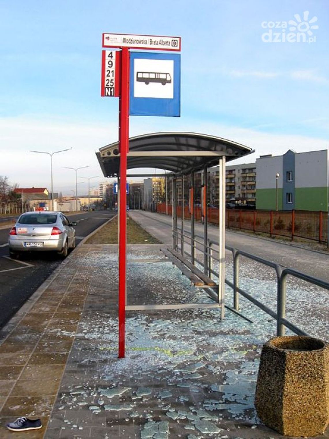 Dewastują przystanki Dewastują przystanki