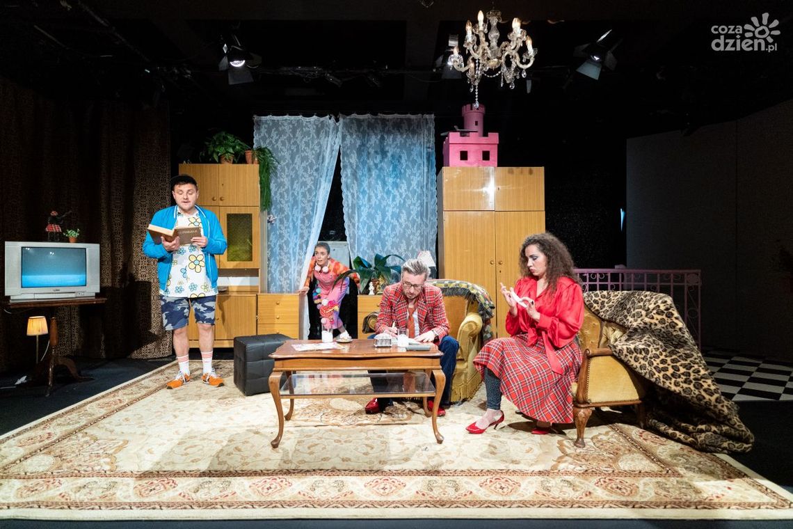 Dla aktorów amatorów Dla aktorów amatorów