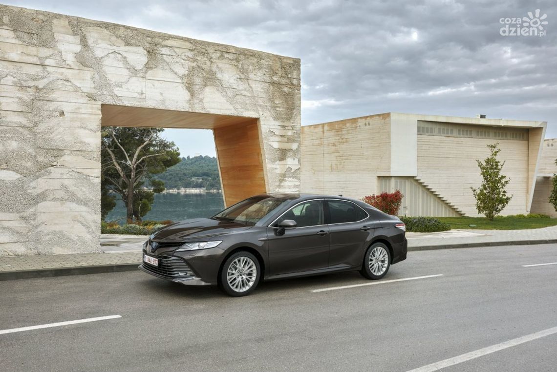 Dni Otwarte Toyota Camry w najbliższy piątek i sobotę w salonie Toyota Romanowski