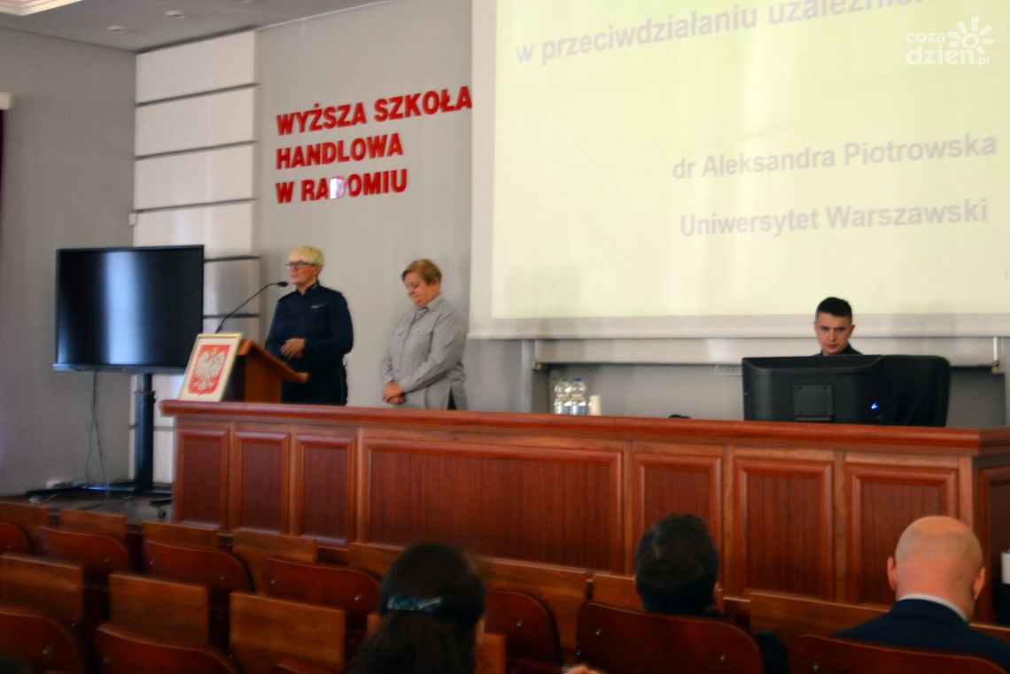 Dojrzewanie – pułapką uzależnień Dojrzewanie – pułapką uzależnień