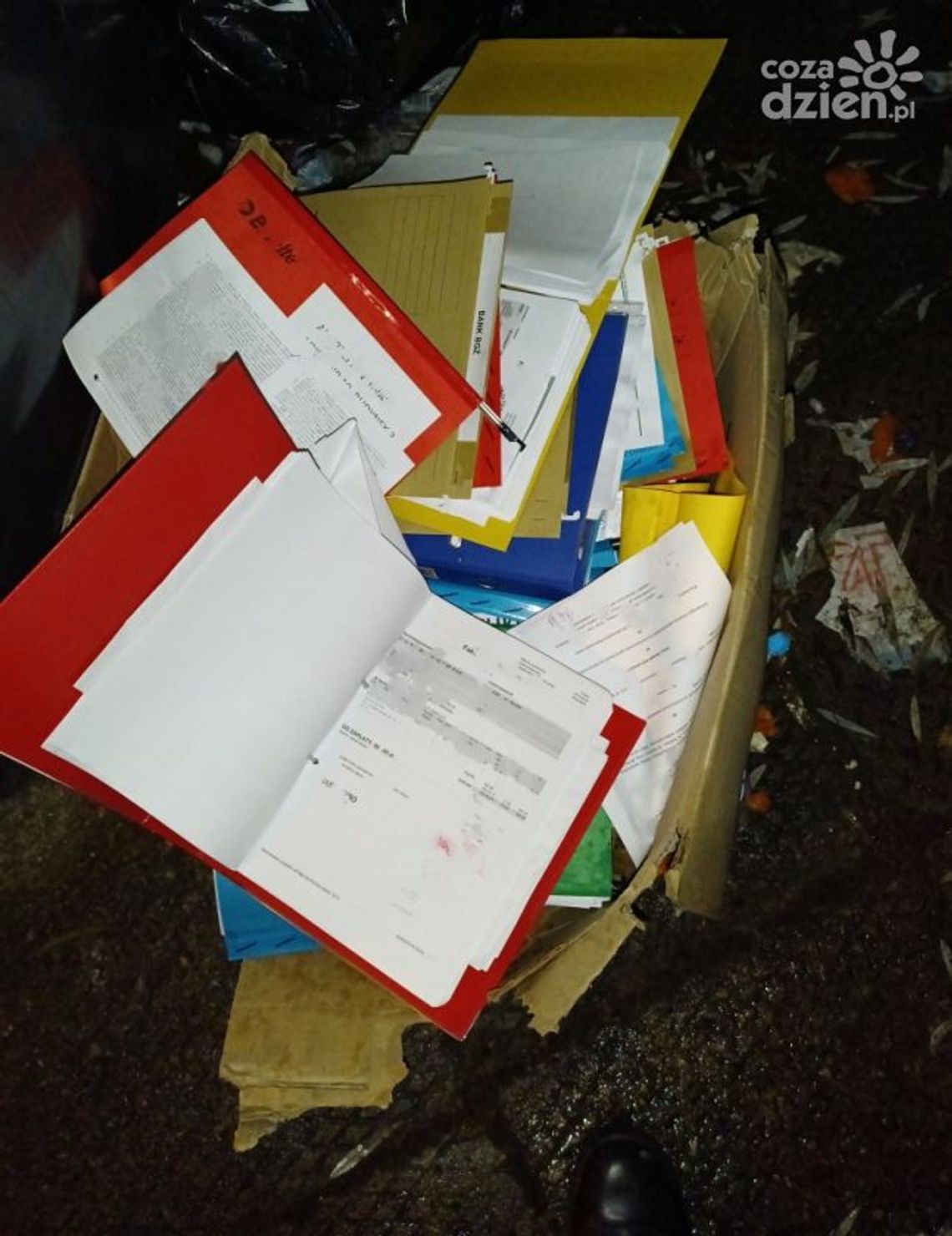 Dokumenty na śmietniku