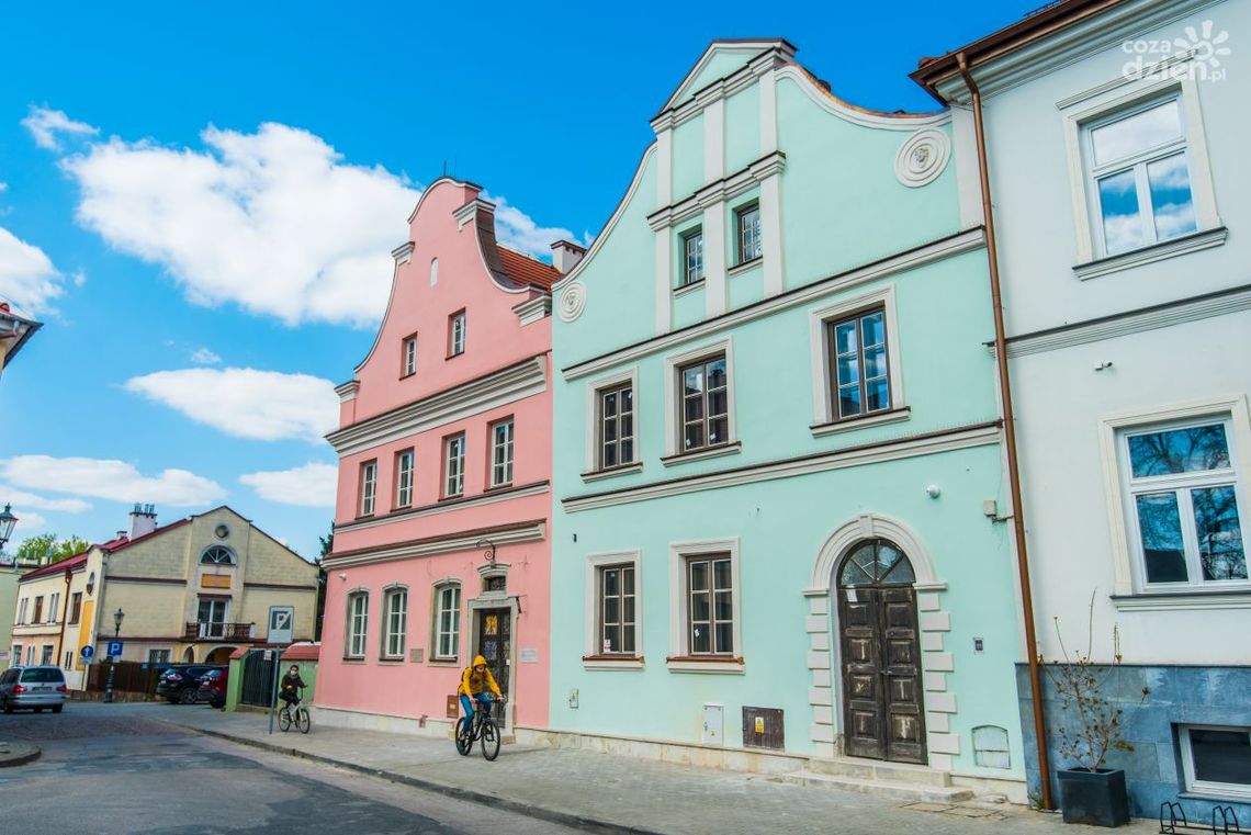 Dom Gąski i Esterki z wyróżnieniem