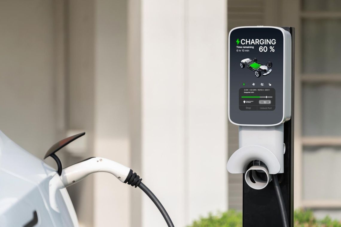 Domowa stacja ładowania samochodu elektrycznego - co musisz wiedzieć?